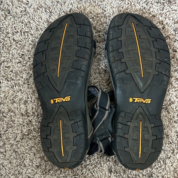 Men’s Teva Black Sandals - Picture 2 of 3